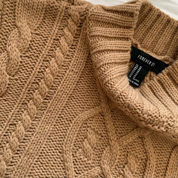 FOREVER 21 // knit mock neck - Picture 2 of 3